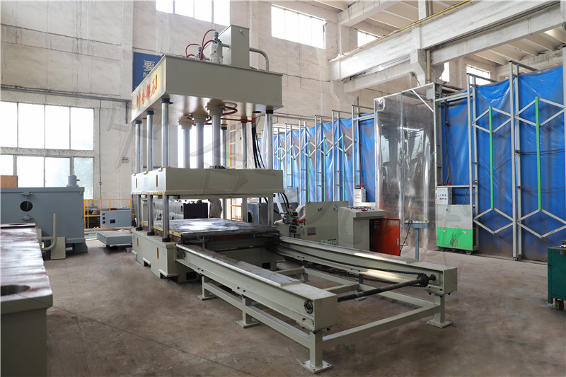 圍板箱(蜂窩板)成型液壓機(jī)(圖2) 圍板箱(蜂窩板)成型液壓機(jī)(圖2)