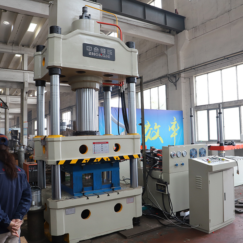 315噸玻璃鋼樹(shù)脂復(fù)合井蓋熱壓成型液壓機(jī)(圖5)