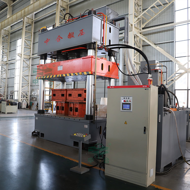 1200噸伺服四柱液壓機(jī).jpg 1200噸伺服四柱液壓機(jī).jpg