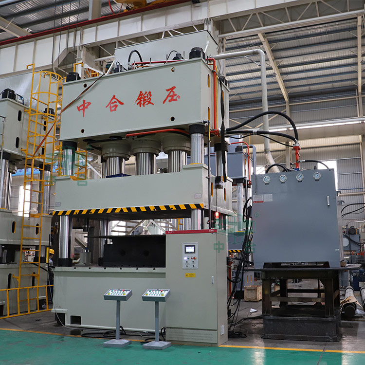 1500噸復合材料成型液壓機.jpg 1500噸復合材料成型液壓機.jpg