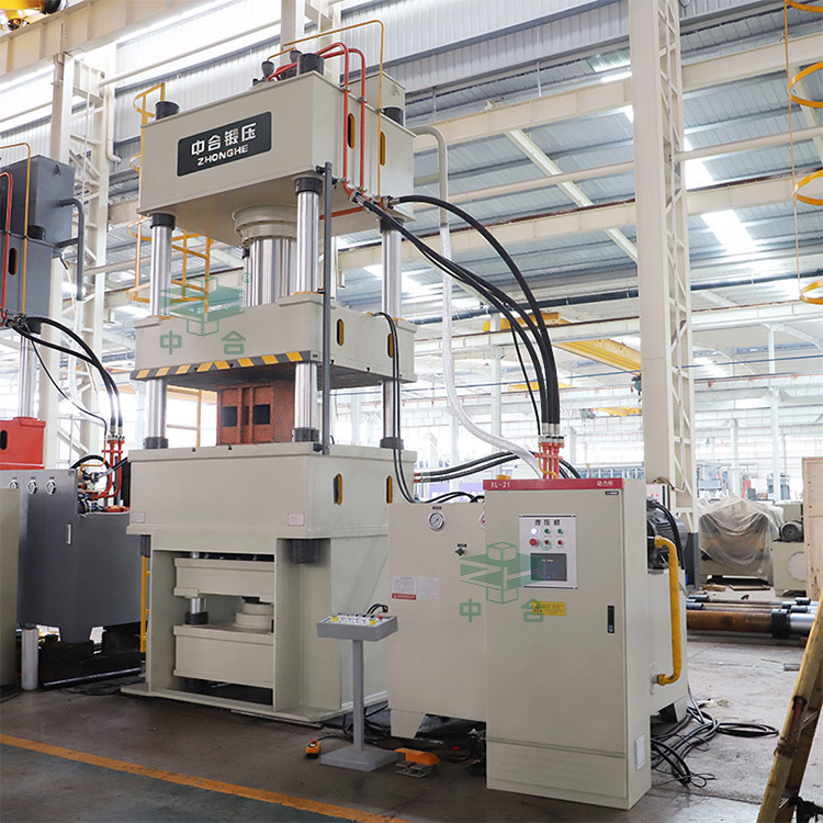 500噸不銹鋼薄板拉伸液壓機車間實物.jpg 500噸不銹鋼薄板拉伸液壓機車間實物.jpg