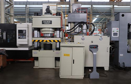 滕州500噸四柱液壓機(jī)多少錢(qián)？