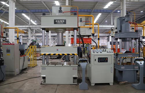 200噸液壓機(jī)哪家好？滕州液壓機(jī)哪個(gè)廠家好？