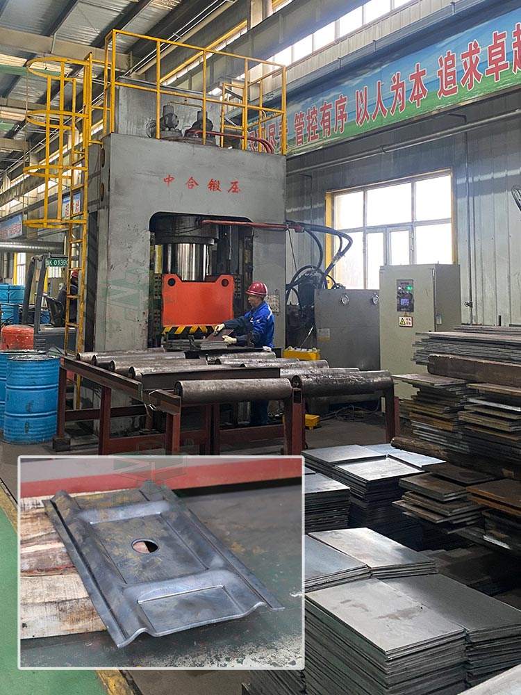 800噸框架式液壓機