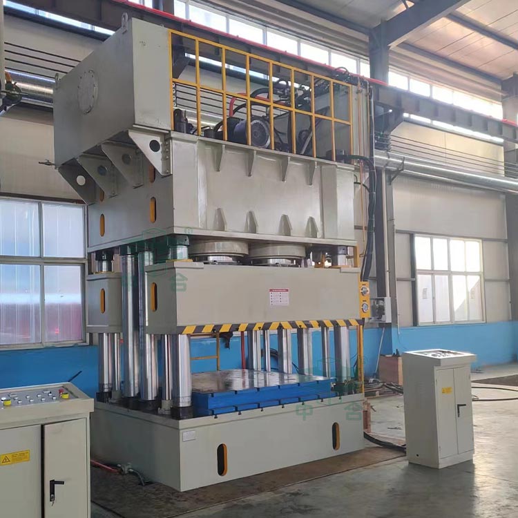 2000噸壓濾機(jī)濾板成型液壓機(jī)現(xiàn)場.jpg 2000噸壓濾機(jī)濾板成型液壓機(jī)現(xiàn)場.jpg