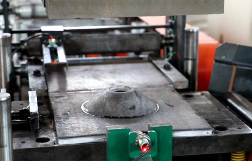 錨桿托盤(pán)液壓機(jī)-礦用錨桿托盤(pán)生產(chǎn)設(shè)備