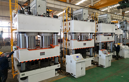 1600噸四柱液壓機（木屑托盤、塑料托盤）