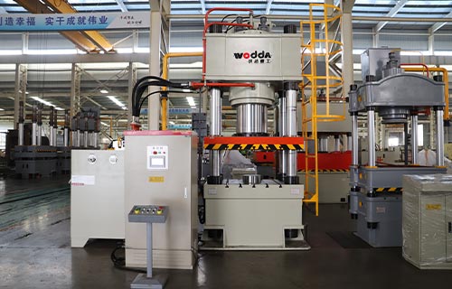 滕州800噸四柱液壓機廠家-800噸液壓機