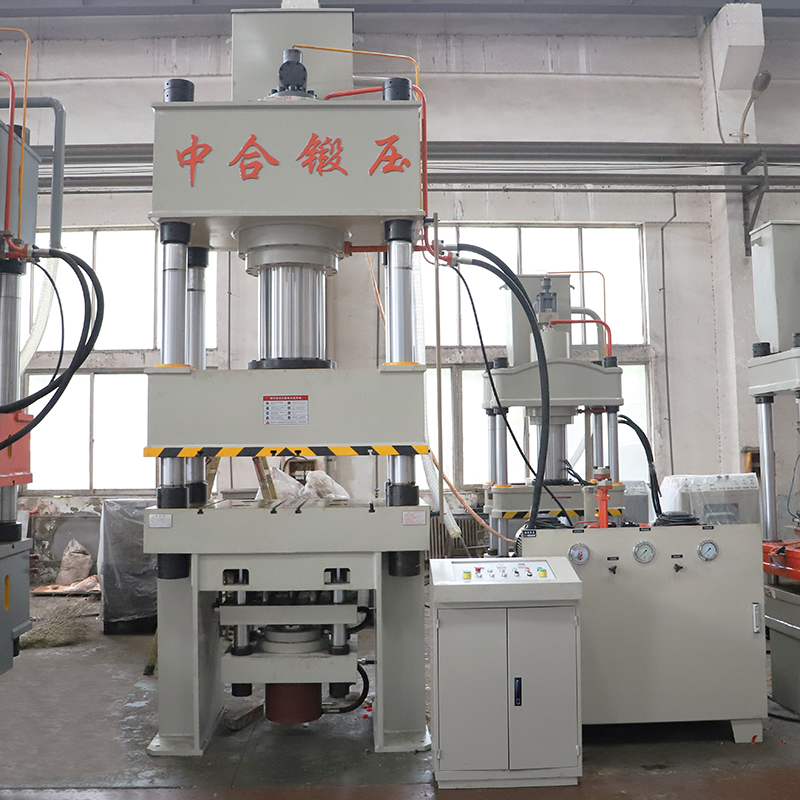 500噸四柱液壓機(jī) 500噸四柱液壓機(jī)