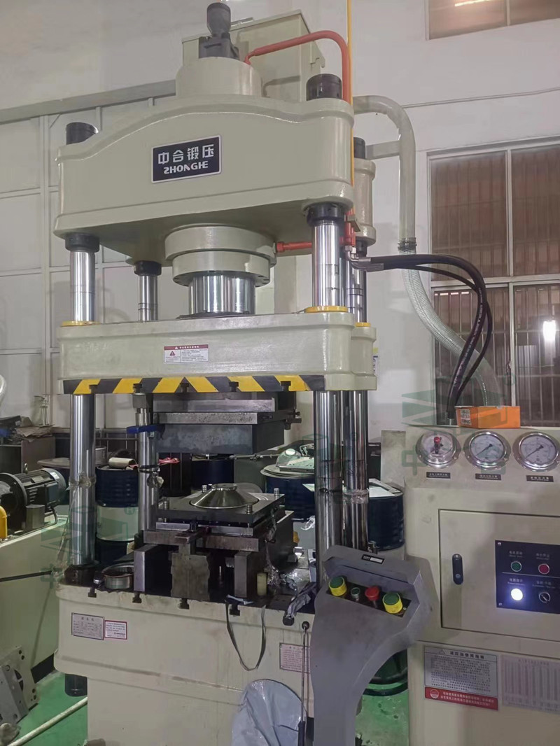 200噸汽車(chē)消音器成型液壓機(jī)_不銹鋼拉伸成型設(shè)備(圖2)