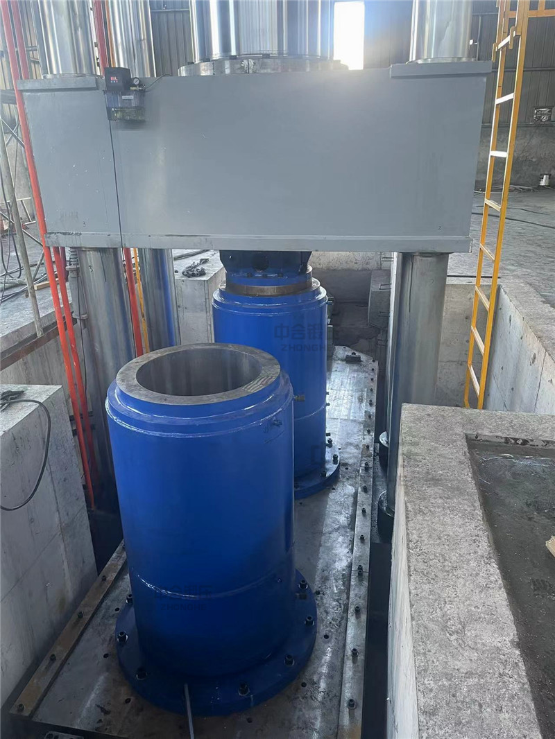 2000噸四柱液壓機 2000噸四柱液壓機