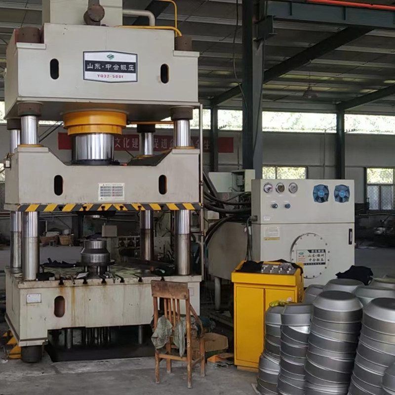 金屬薄板拉伸成型液壓機-四柱拉伸機(圖4) 金屬薄板拉伸成型液壓機-四柱拉伸機(圖4)